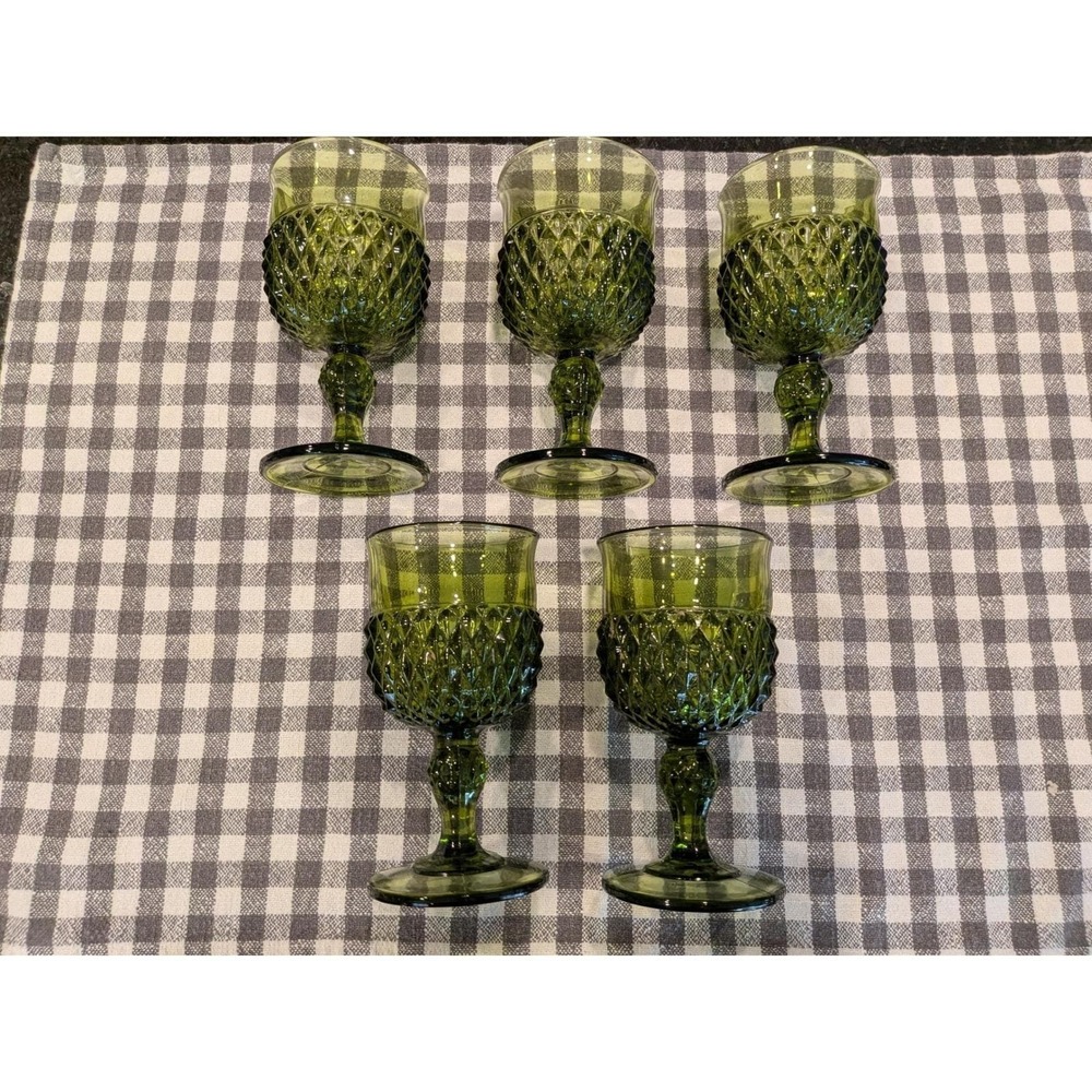 Vintage Green Glass Goblet Indiana Diamond Point Pineapple‎ Pattern Stemware